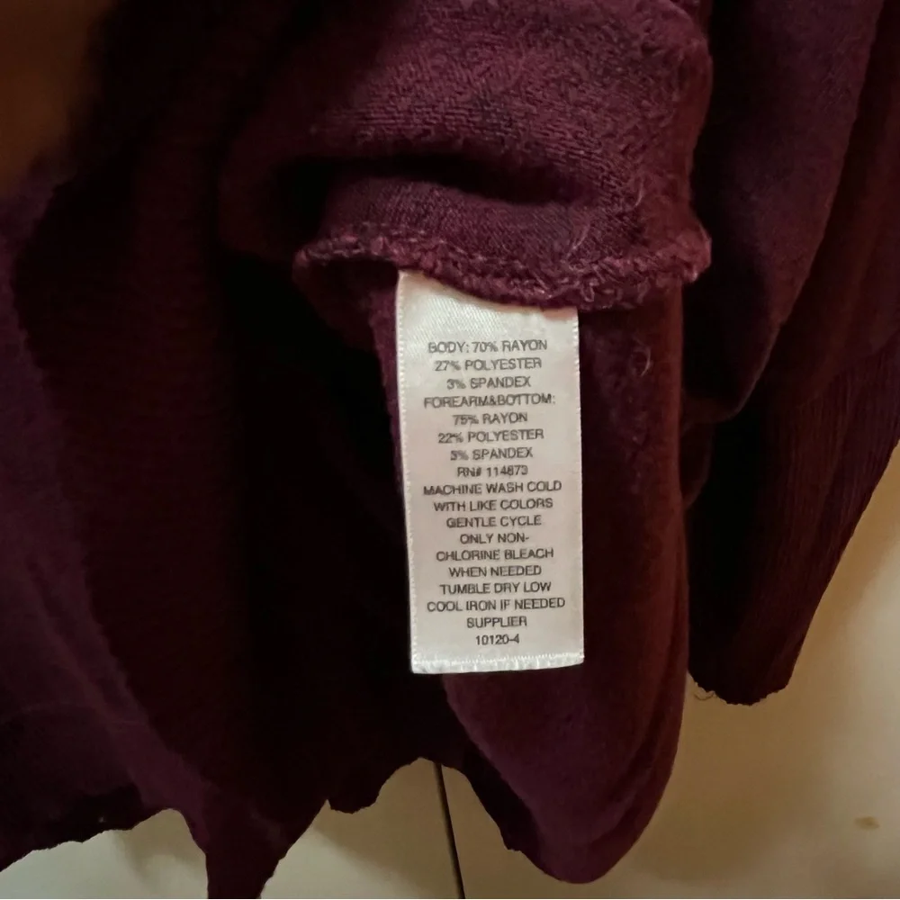 Maroon Long-sleeve Tunic Top with Vneck & Strap Detail on Back, Size 3X - Picture 9 of 9